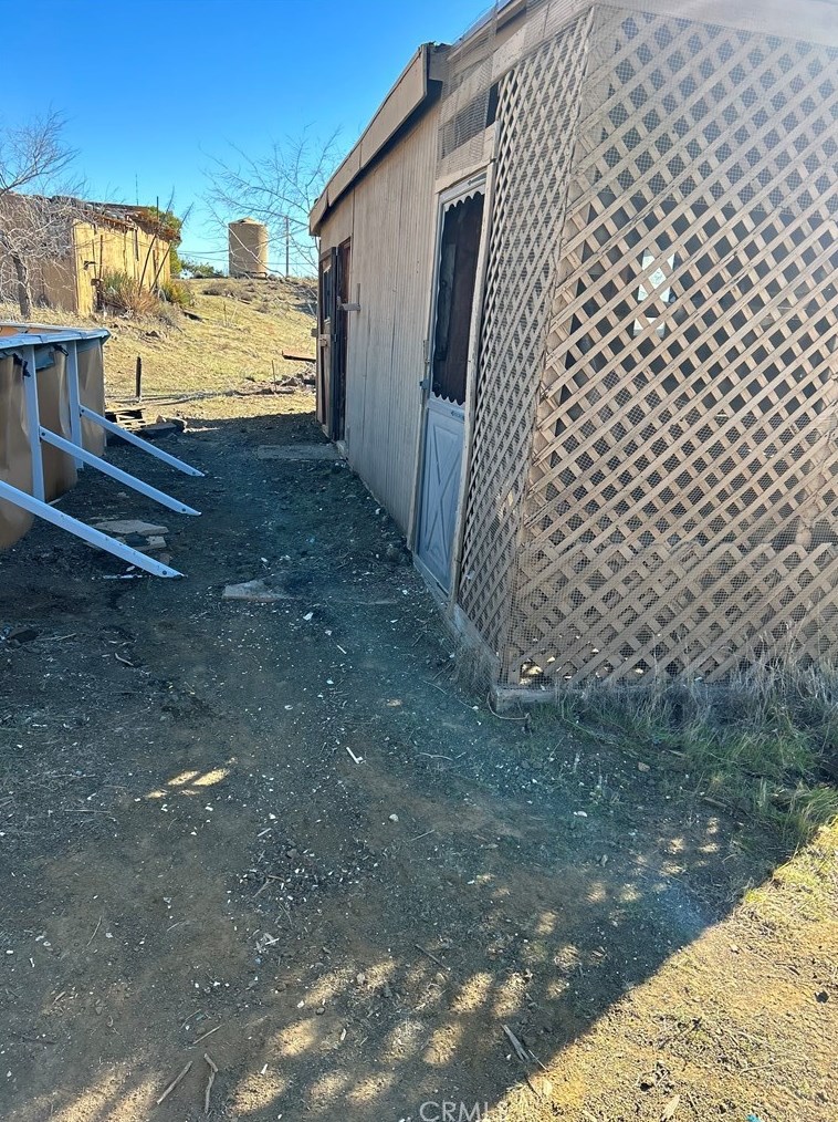 6211 Hubbard Rd, Acton CA  93510-1624 exterior