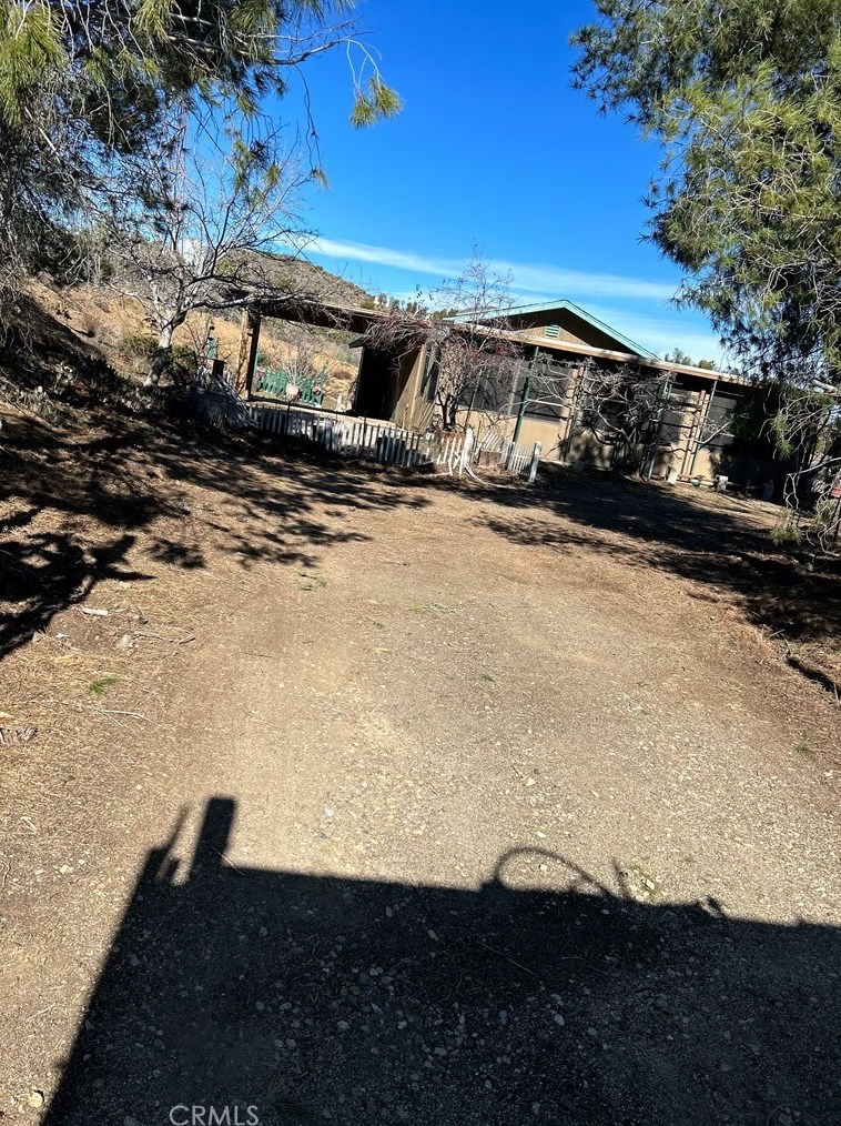 6211 Hubbard Rd, Acton, CA 93510-1624