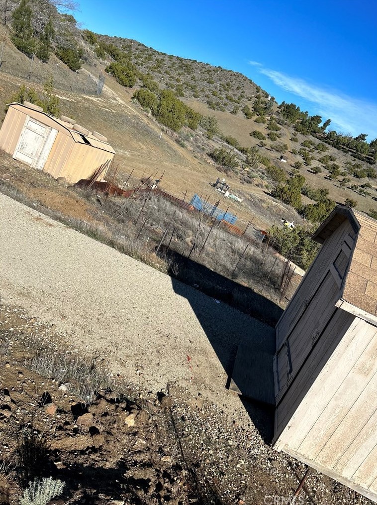 6211 Hubbard Rd, Acton CA  93510-1624 exterior