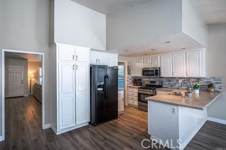 1885 Champlain Dr, Corona, CA 92880-7315