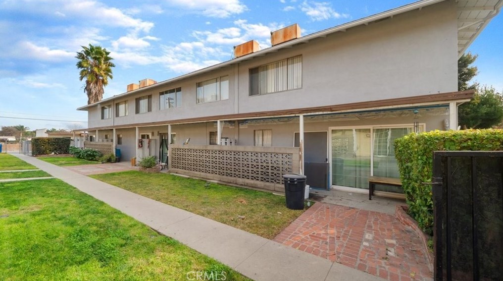 880 N Campus Ave, Upland, CA 91786