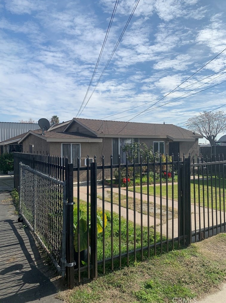 10931 Kadota Ave, Pomona, CA 91766