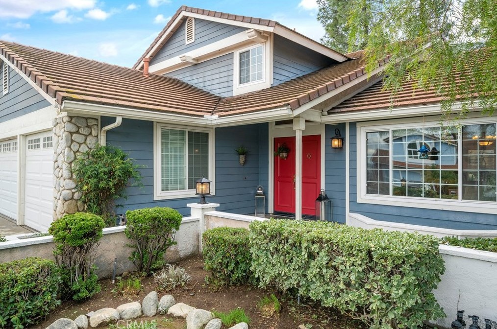 1476 Labrador Cir, Corona, CA 92882-5768