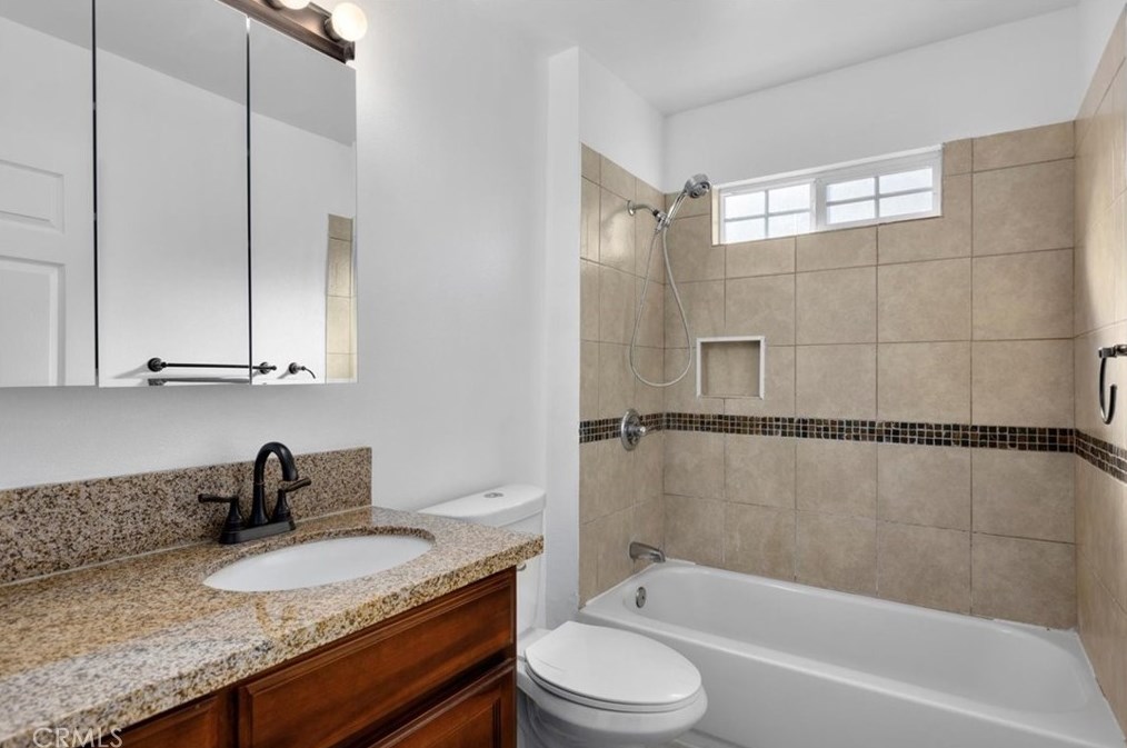 1413 94th St, Los Angeles CA  90047-3911 exterior