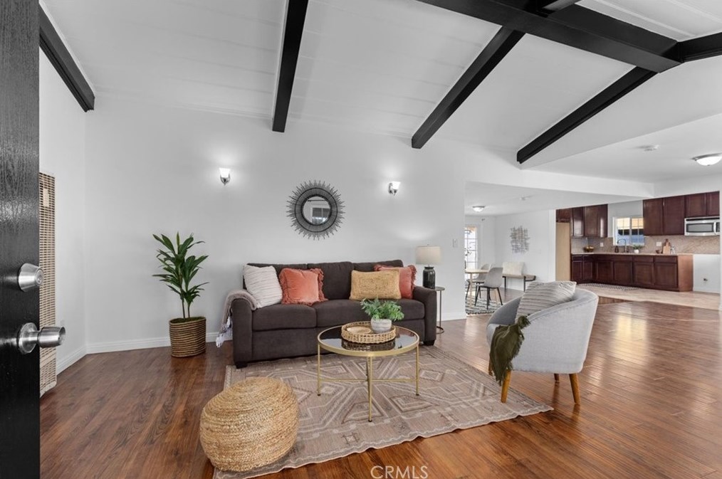 1413 94th St, Los Angeles CA  90047-3911 exterior