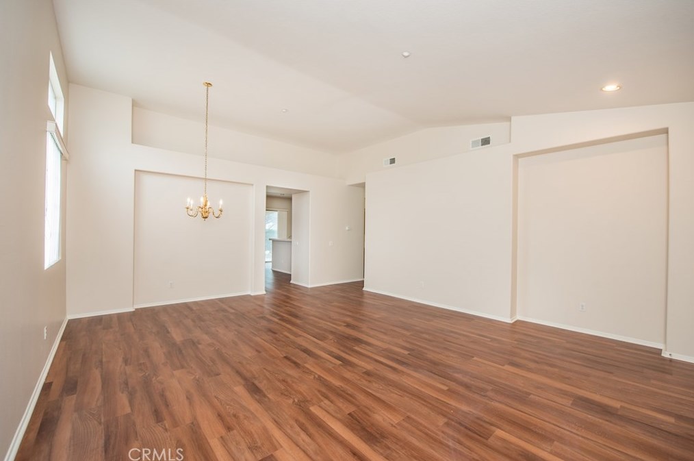 15355 Kennedy Ave, Fontana, CA 92336