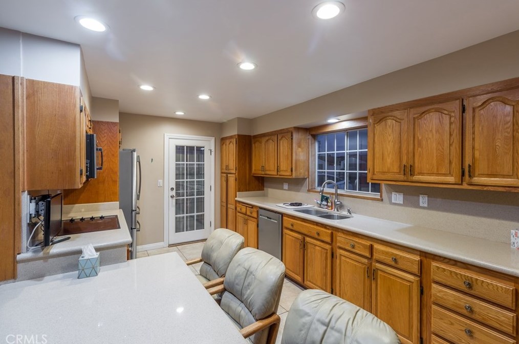 6633 Mt Whitney Dr, Buena Park, CA 90620