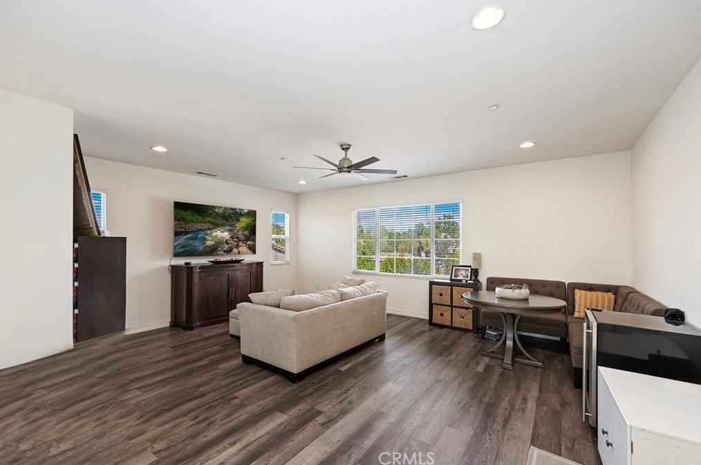 1987 Sycamore Hill Dr, Riverside CA  92506-4669 exterior