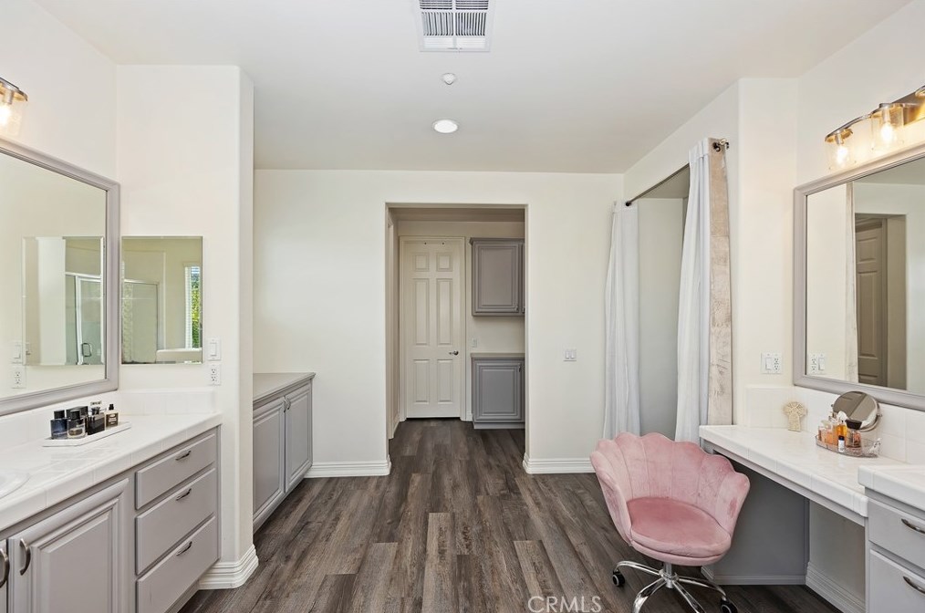1987 Sycamore Hill Dr, Riverside CA  92506-4669 exterior