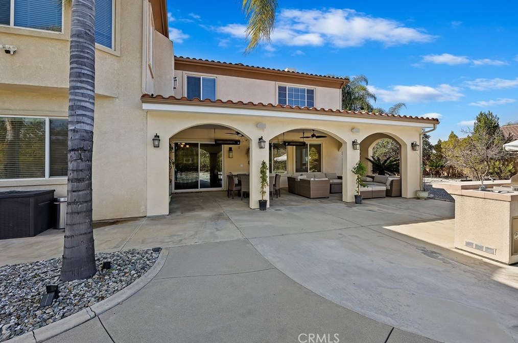 1987 Sycamore Hill Dr, Riverside CA  92506-4669 exterior