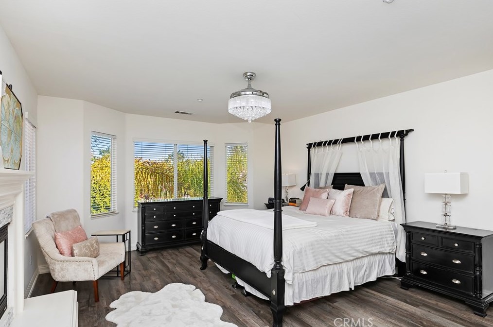 1987 Sycamore Hill Dr, Riverside CA  92506-4669 exterior