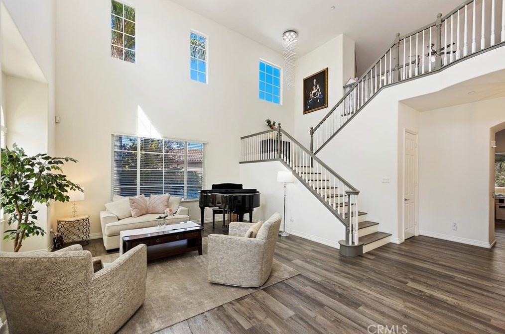 1987 Sycamore Hill Dr, Riverside CA  92506-4669 exterior