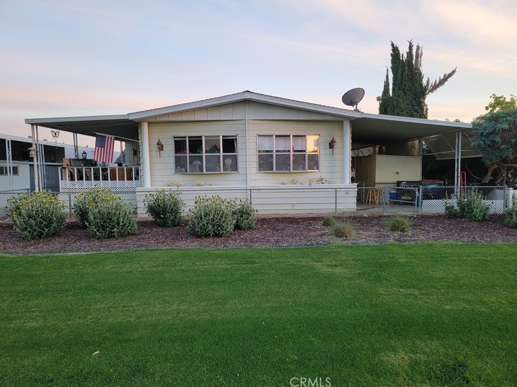 5001 Florida Ave, Hemet CA  92545-3802 exterior