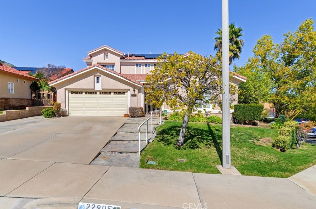 22905 Copper Ridge Dr, Corona, CA 92883-9163