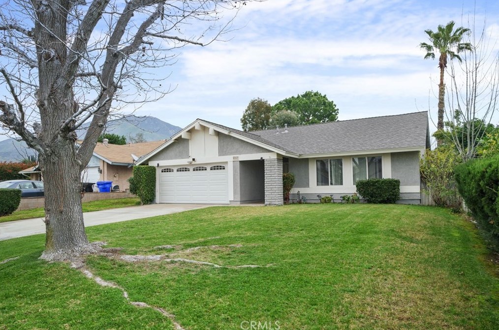 6949 Laurel Ave, Highland, CA 92346