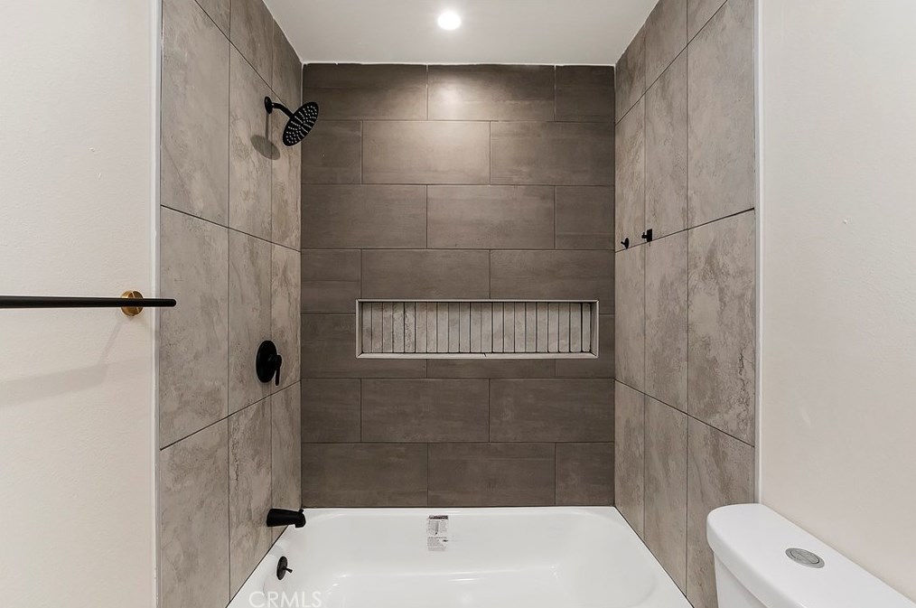 66054 1st St, Desert Hot Springs CA  92240-3634 exterior