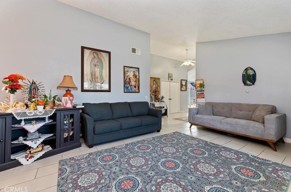 14416 Sylvester Dr, Moreno Valley CA  92553-4962 exterior