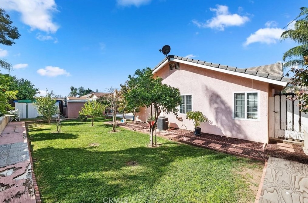 14416 Sylvester Dr, Moreno Valley CA  92553-4962 exterior