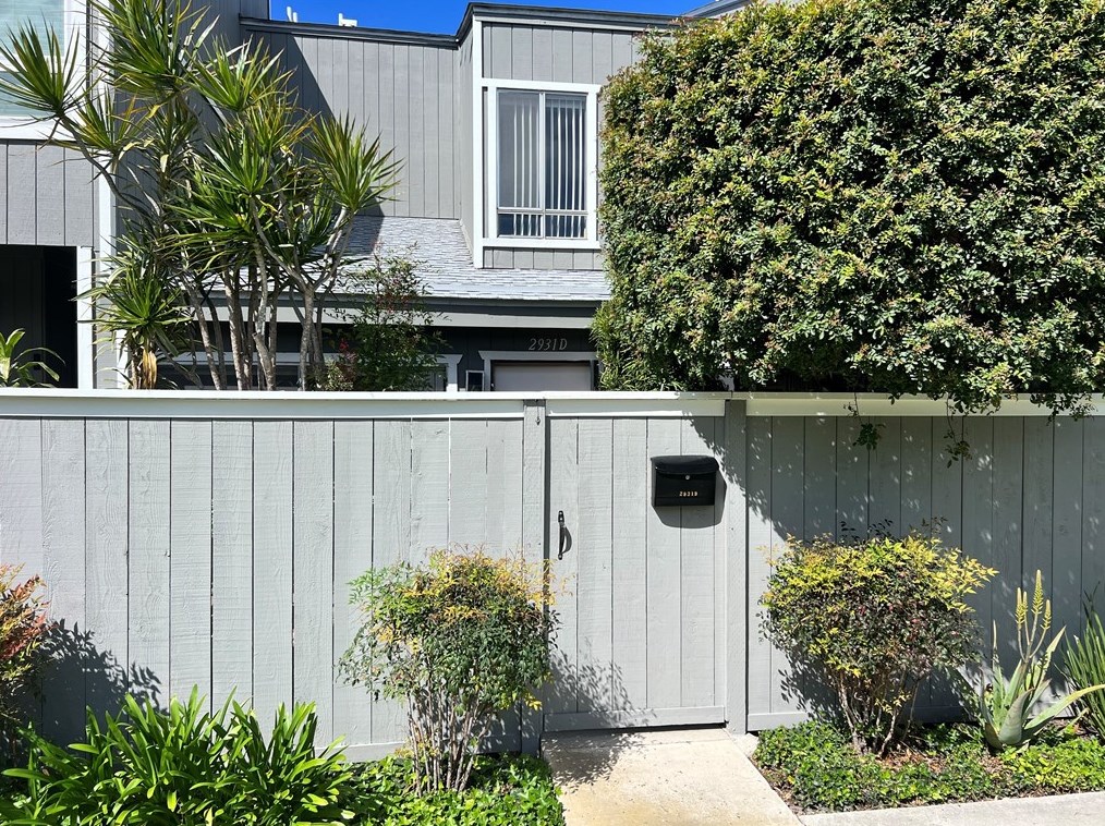 2931 S Fairview St #d, Santa Ana, CA 92704