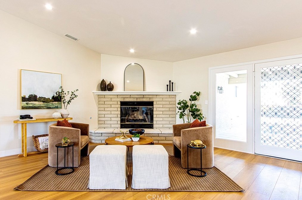 13094 Olathe Rd, Apple Valley CA  92308-4516 exterior