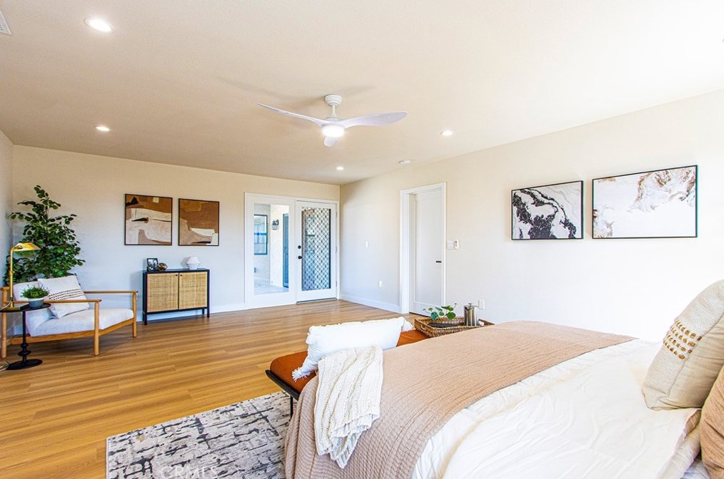 13094 Olathe Rd, Apple Valley CA  92308-4516 exterior