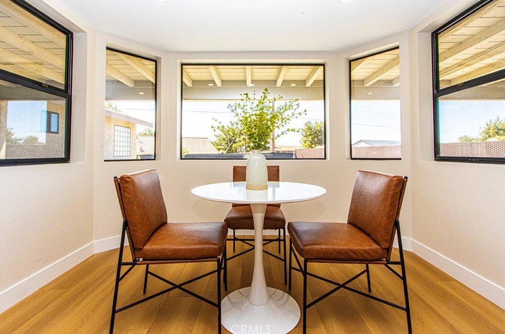 13094 Olathe Rd, Apple Valley CA  92308-4516 exterior