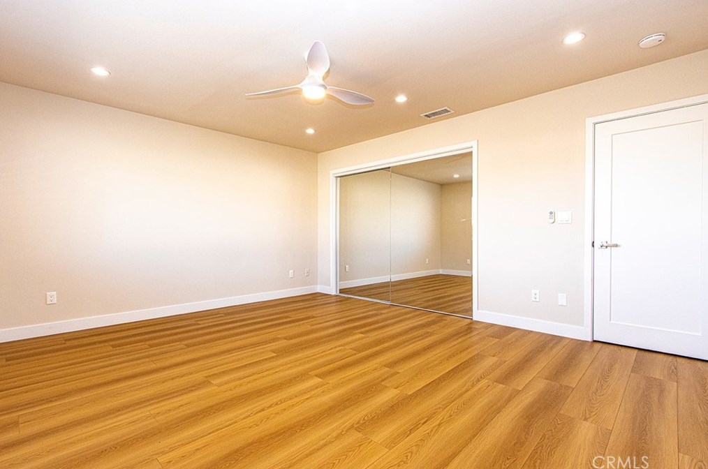 13094 Olathe Rd, Apple Valley CA  92308-4516 exterior