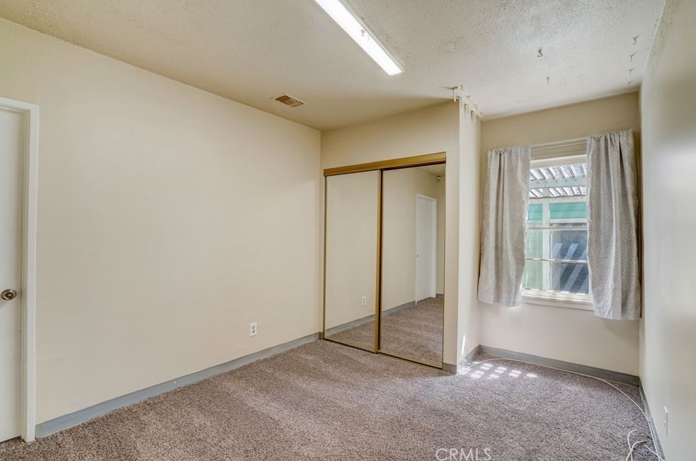 3095 E St, San Bernardino CA  92405-2649 exterior