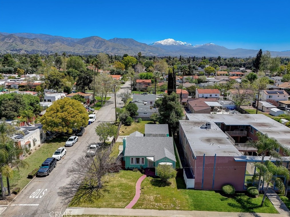 3095 E St, San Bernardino CA  92405-2649 exterior