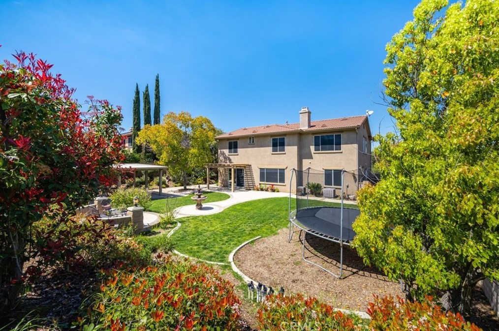 3491 Christopher Ln, Corona, CA 92881-0724