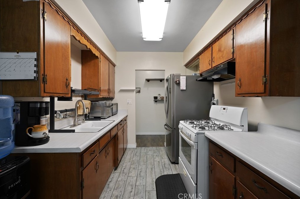 1118 Ardmore St, Riverside, CA 92507-2067