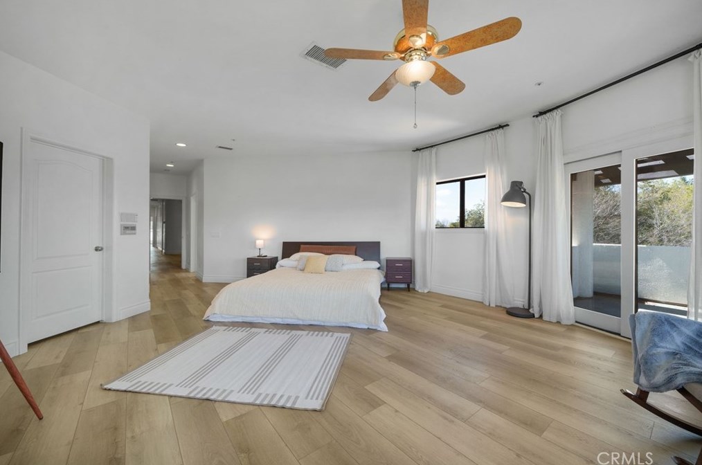 102 Edgemont Dr, Redlands CA  92373-7210 exterior