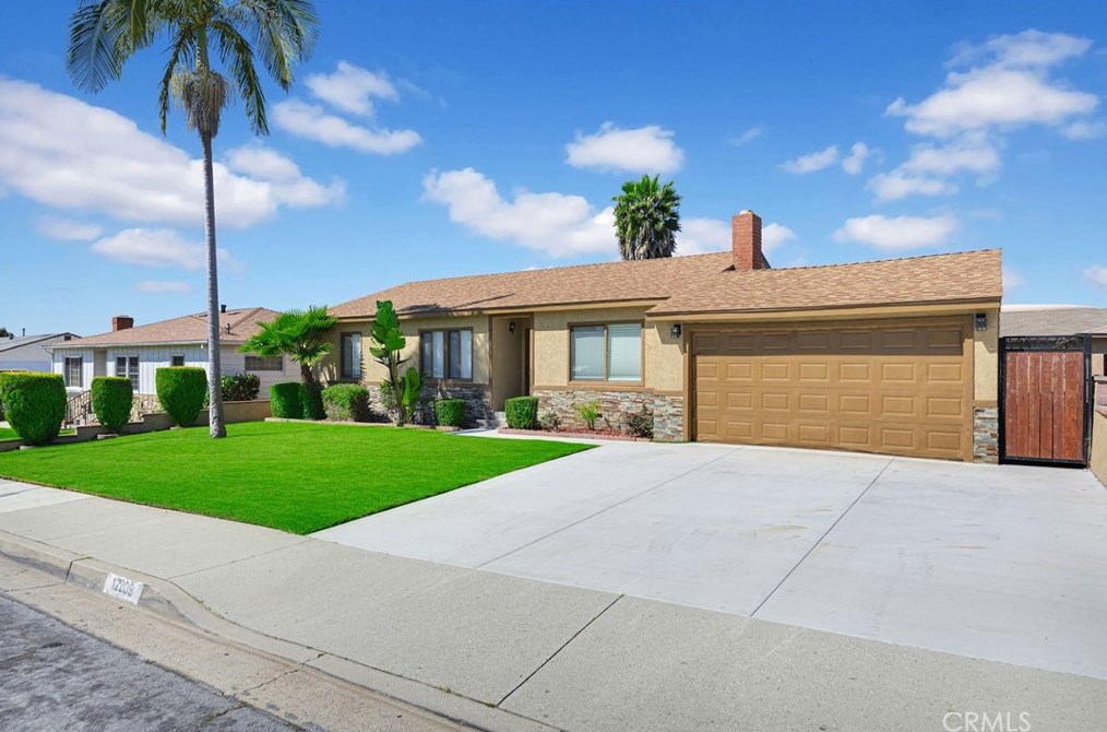 12209 Berendo Ave, Los Angeles, CA 90044-2938