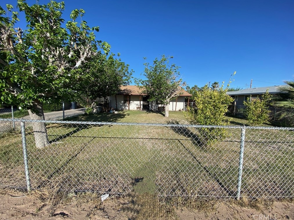 616 6th St, Blythe, CA 92225-1232