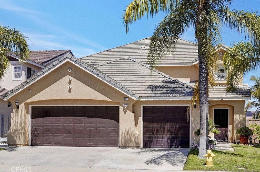 851 Pheasant St, Corona, CA 92881