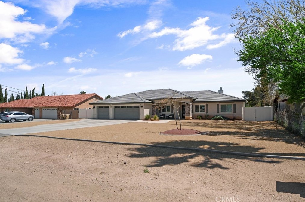 7529 Hastings Ave, Hesperia, CA 92345-7207