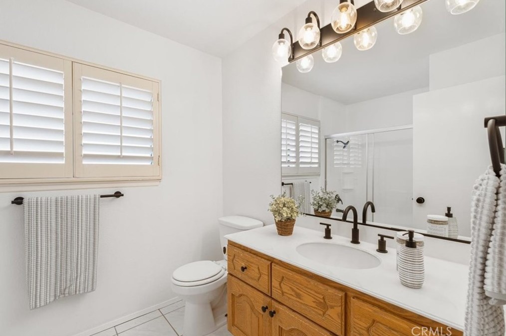 12526 Inglenook Ln, Artesia CA  90703-7837 exterior