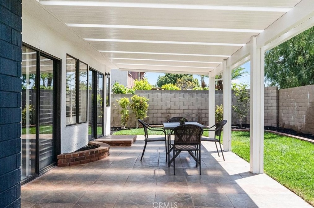 12526 Inglenook Ln, Artesia CA  90703-7837 exterior