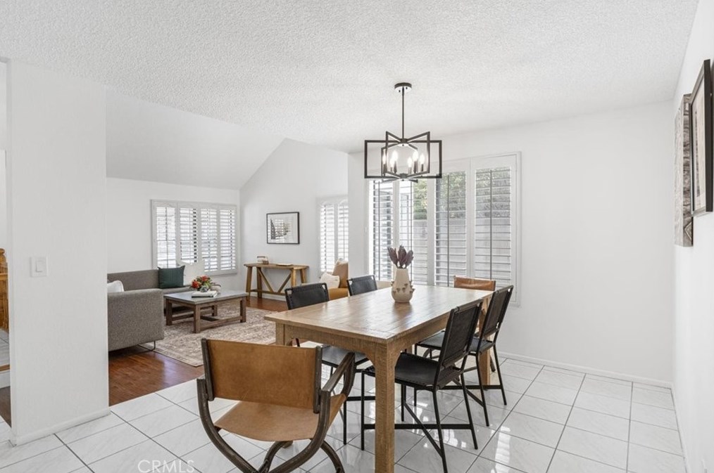 12526 Inglenook Ln, Artesia CA  90703-7837 exterior