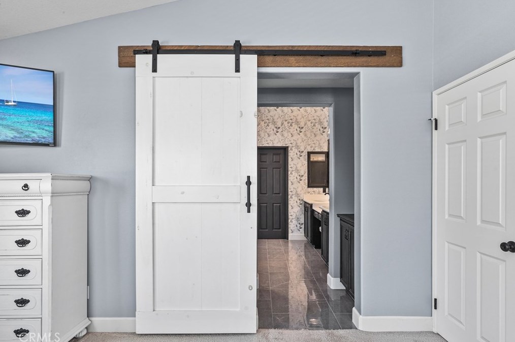 17565 Cedarwood Dr, Riverside CA  92503-7037 exterior