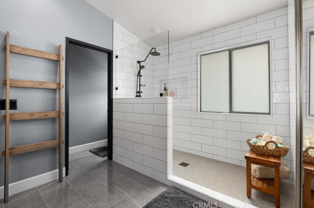 17565 Cedarwood Dr, Riverside CA  92503-7037 exterior