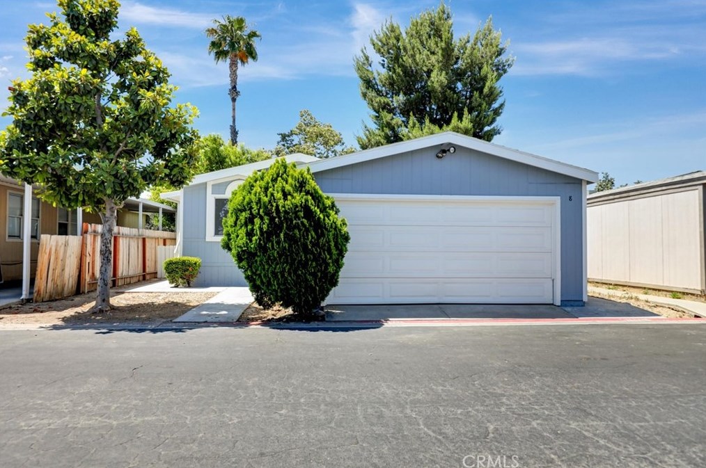 80 E Dawes Street #8, Perris, CA 92571