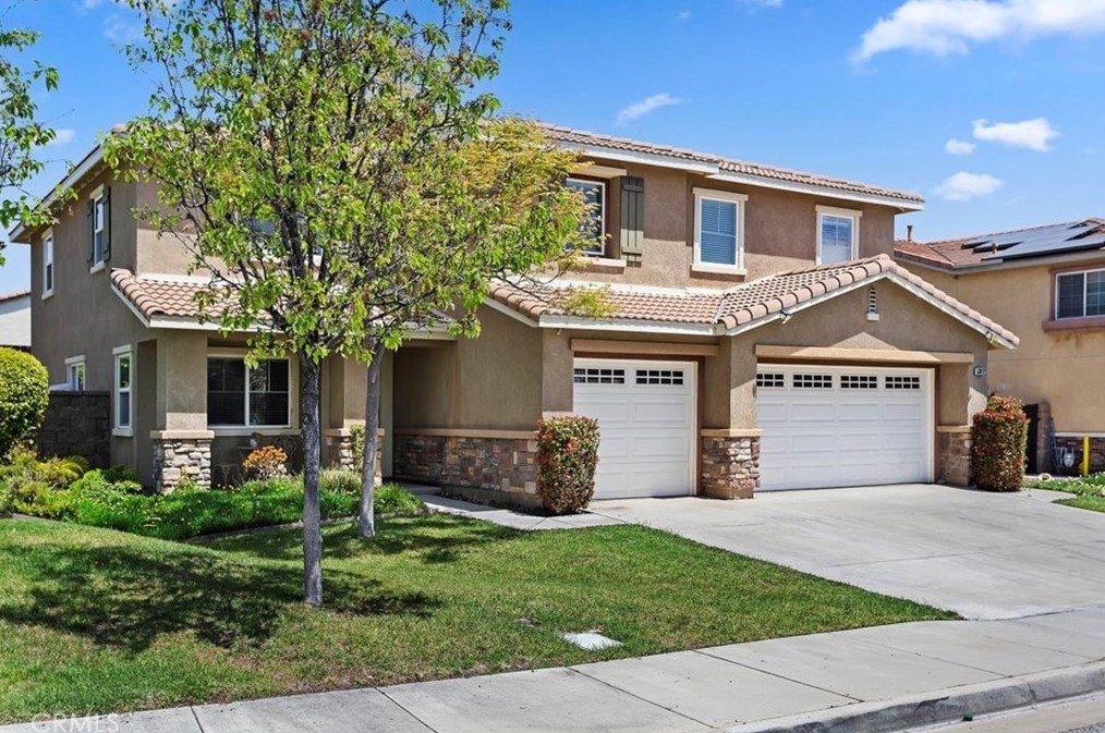 53012 Belle Isis Ct, Lake Elsinore, CA 92532