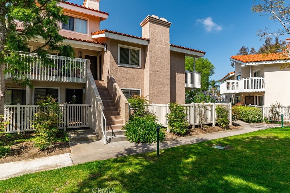 19092 Shoreline Ln #7, Huntington Beach, CA 92648