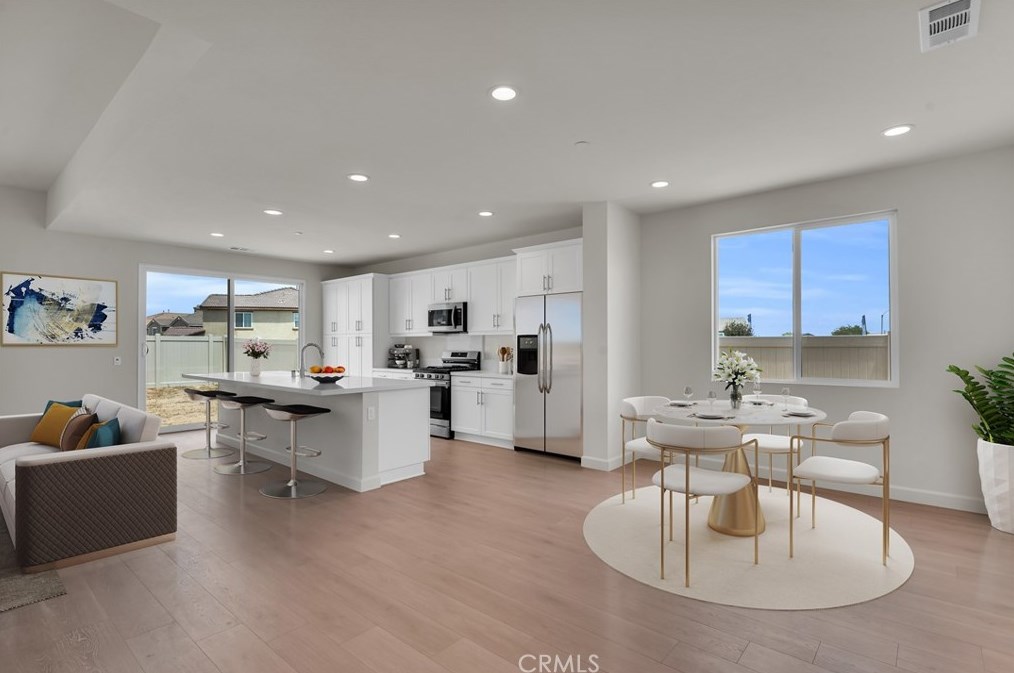 12976 Carlsbad St, Hesperia, CA 92344