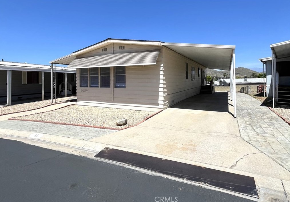 3500 Buchanan Ave, Riverside, CA 92503-4768