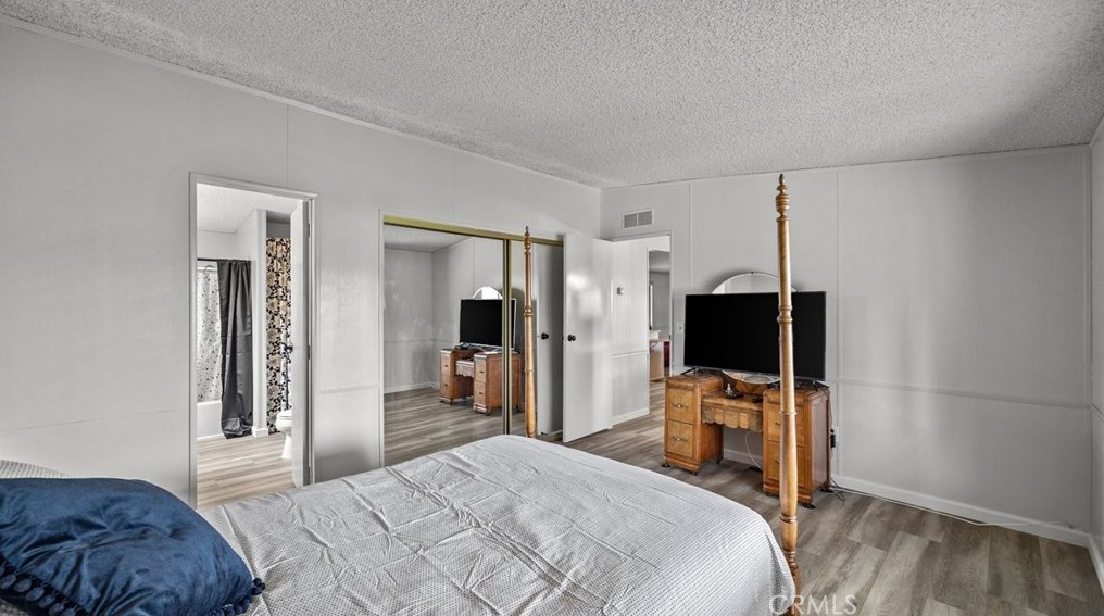 38124 Via Del Largo, Murrieta CA  92563-5687 exterior