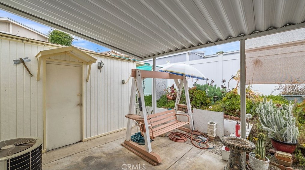 38124 Via Del Largo, Murrieta CA  92563-5687 exterior