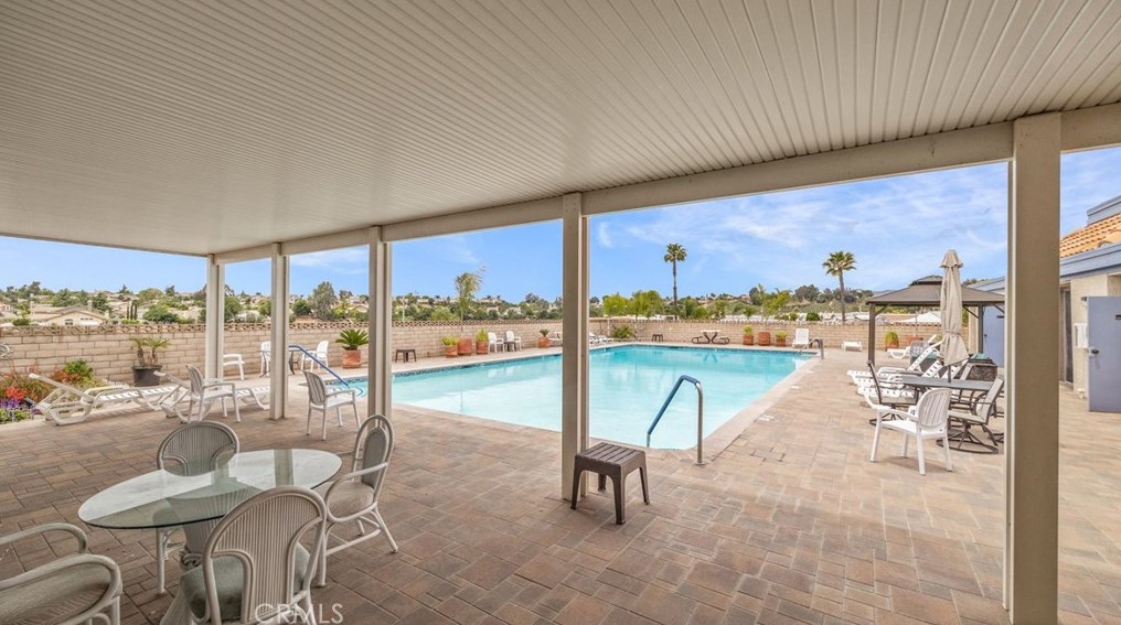 38124 Via Del Largo, Murrieta CA  92563-5687 exterior