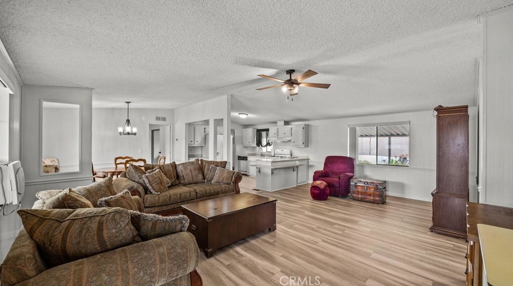 38124 Via Del Largo, Murrieta, CA 92563-5687